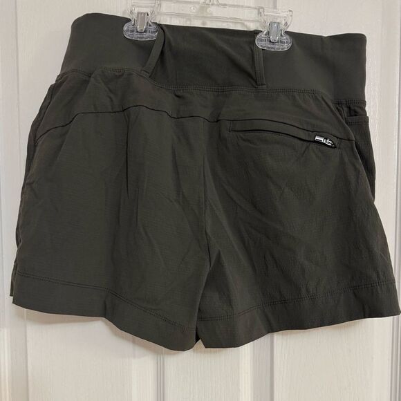 Athleta Trekker North Short Olive Green Size 6 Zipper Pockets, Stretch Waistband - Picture 6 of 11